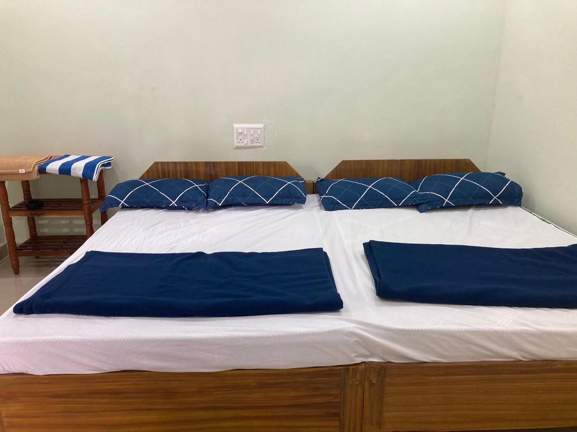Oceanic Stay And Restaurant Gokarna Gokarna  Exterior photo